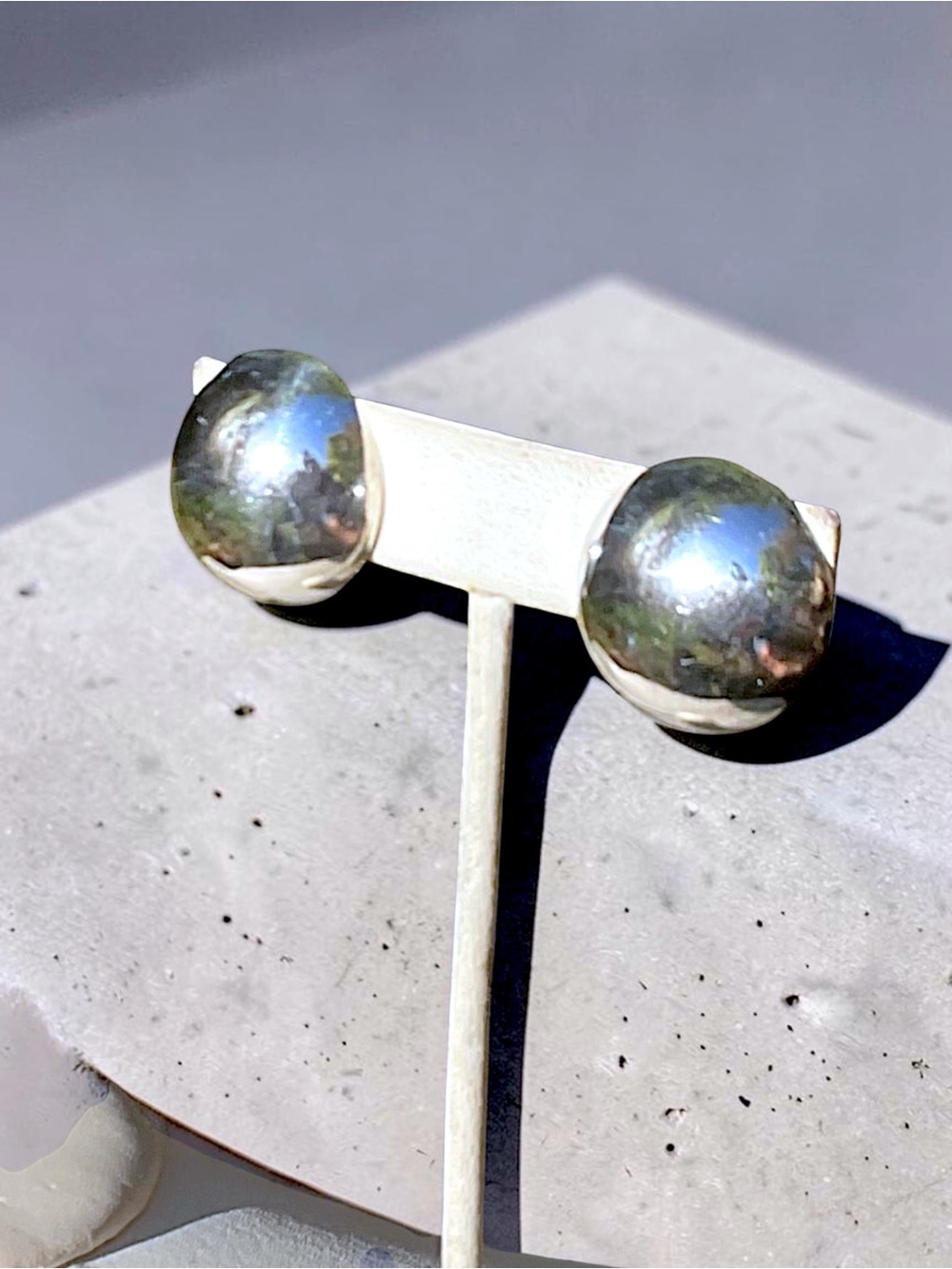 🌺 Vintage Mexican Sterling Domed Screwback Earrings